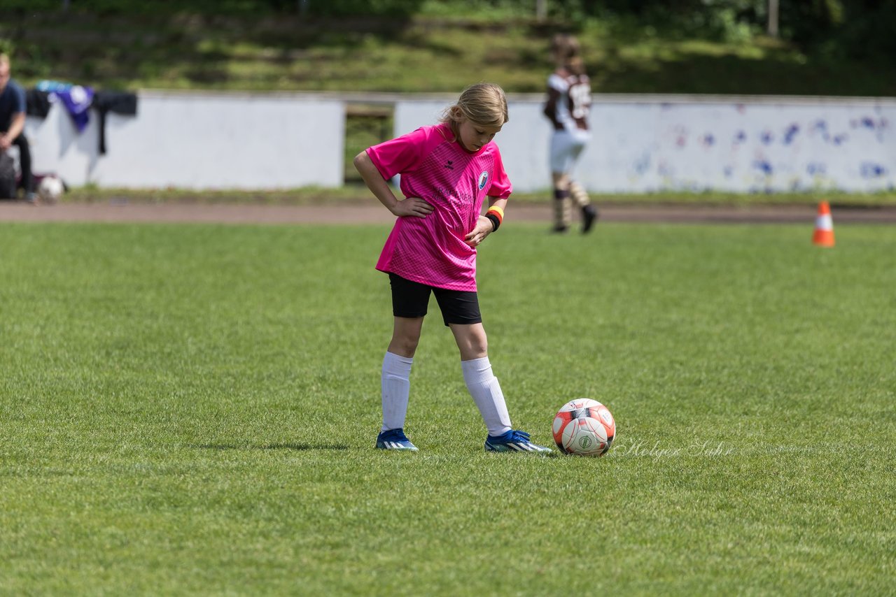 Bild 305 - Loewinnen Cup